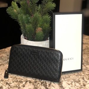 Gucci Microguccissima Zip Around Wallet